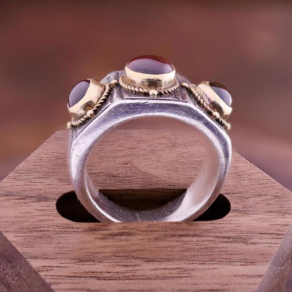 Konstantino Garnet Three Stone Sterling Silver/22k Yellow Gold Ring Size 7.25 - Picture 6 of 10